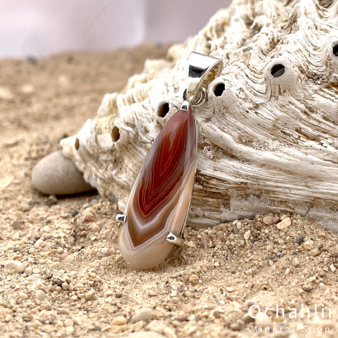 Colgante de ágata plateada