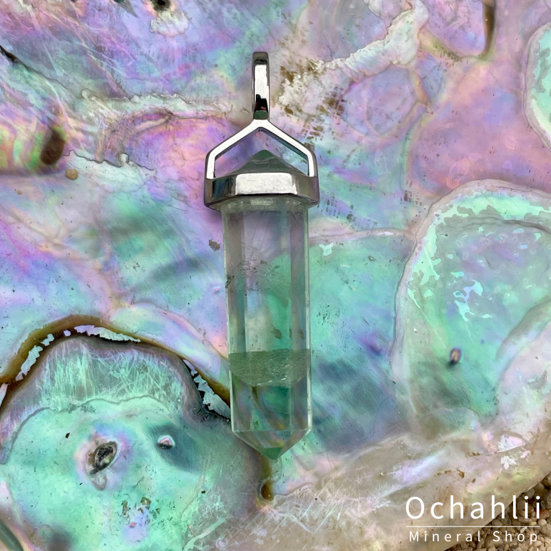Fluorite green silver pendant