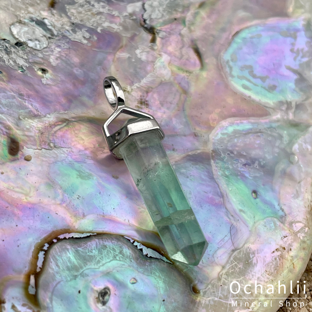 Fluorite green silver pendant