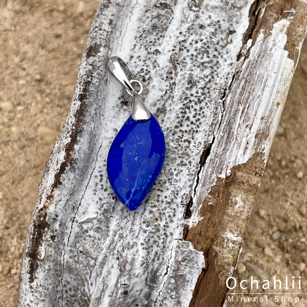 Pendentif en argent lapis-lazuli