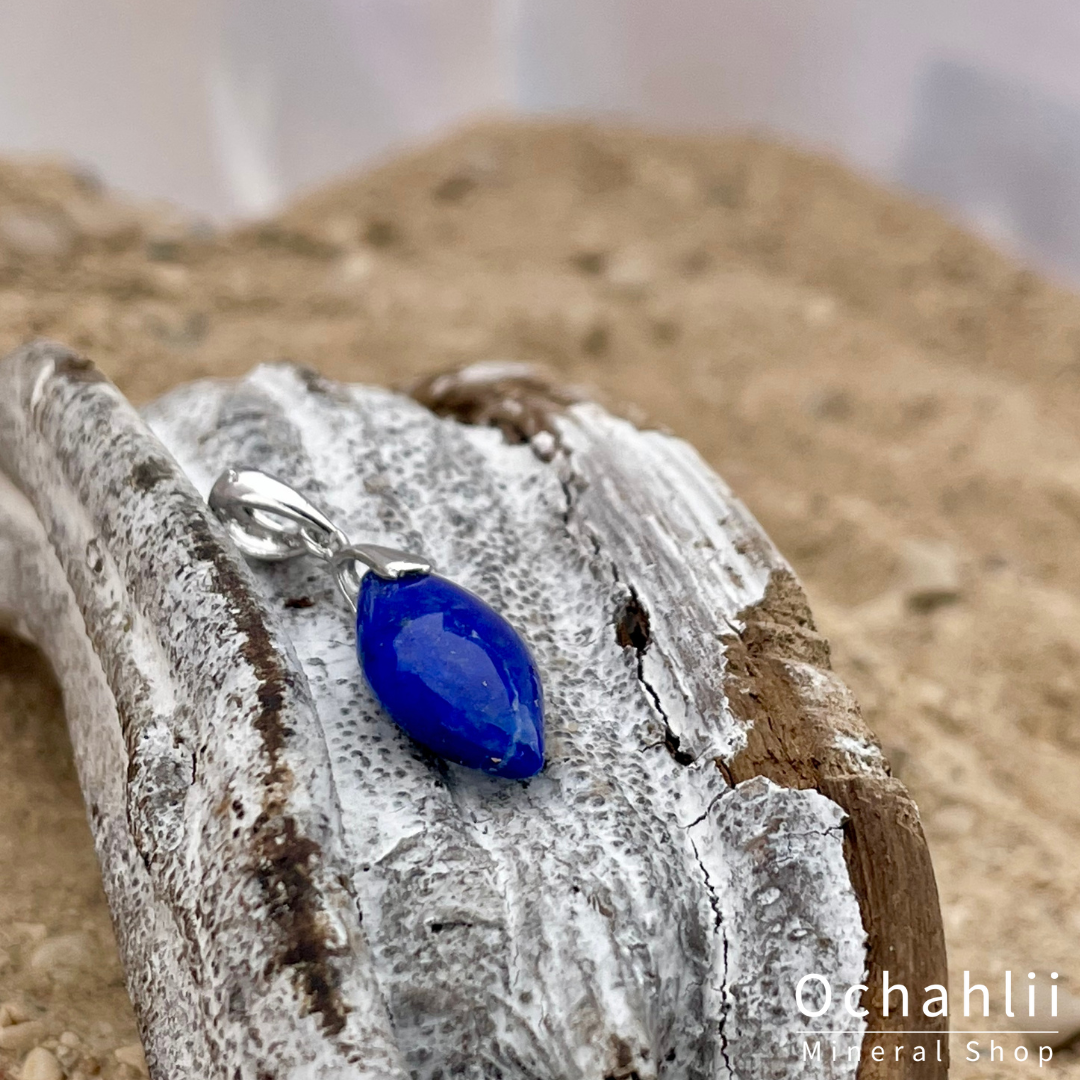 Pendentif en argent lapis-lazuli