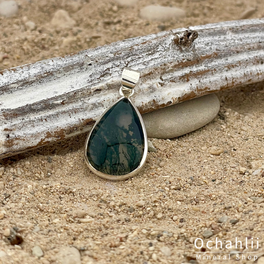 Moss agate silver pendant