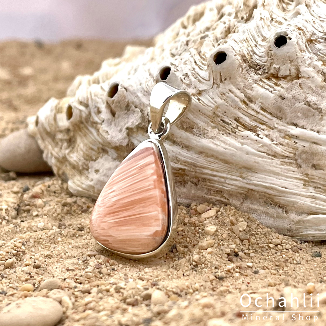 Scolecite pink silver pendant