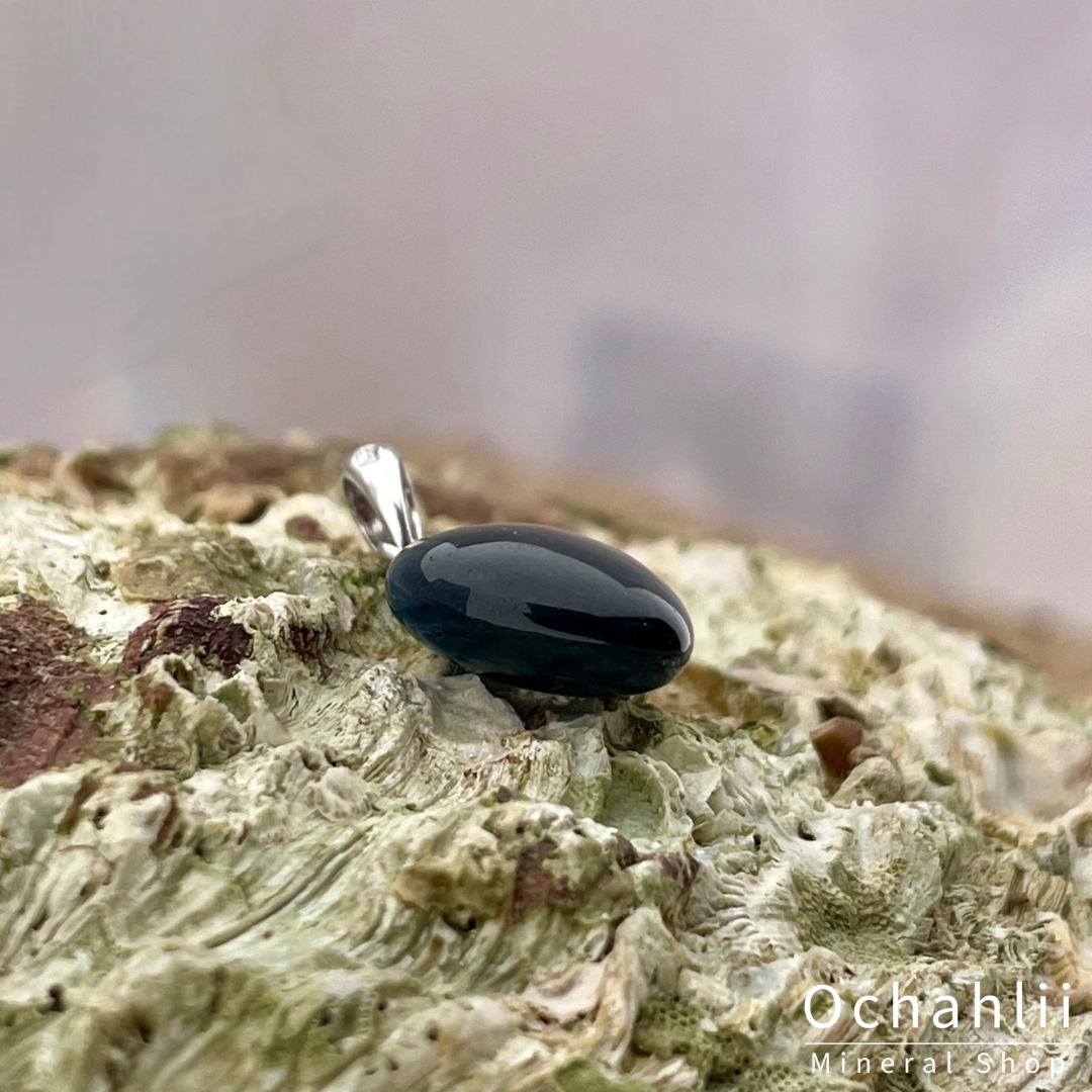 Falcon's eye - blue tiger's eye silver pendant