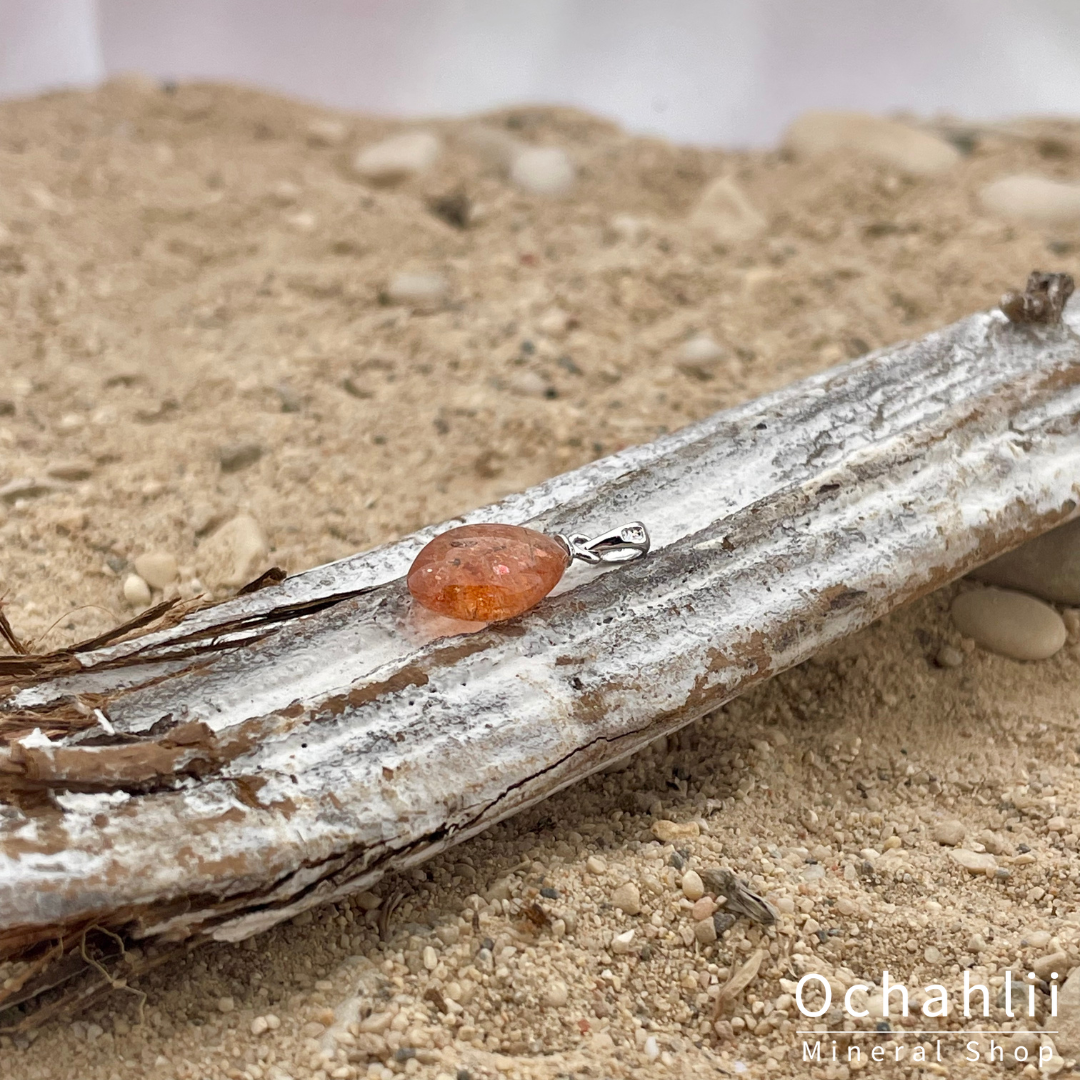 Pendentif en argent pierre de soleil