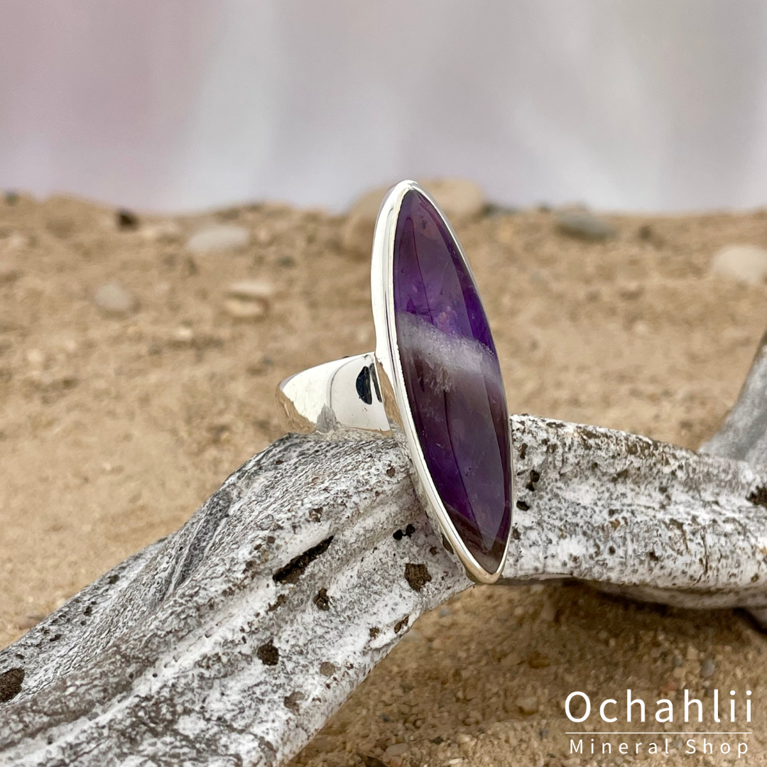 Amethyst chevron (South Africa) silver ring size 57