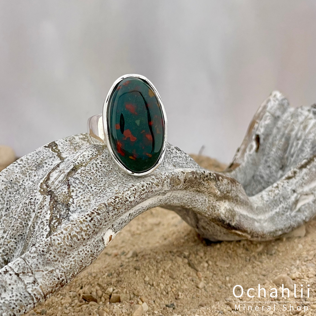 Heliotrope silver ring size 60